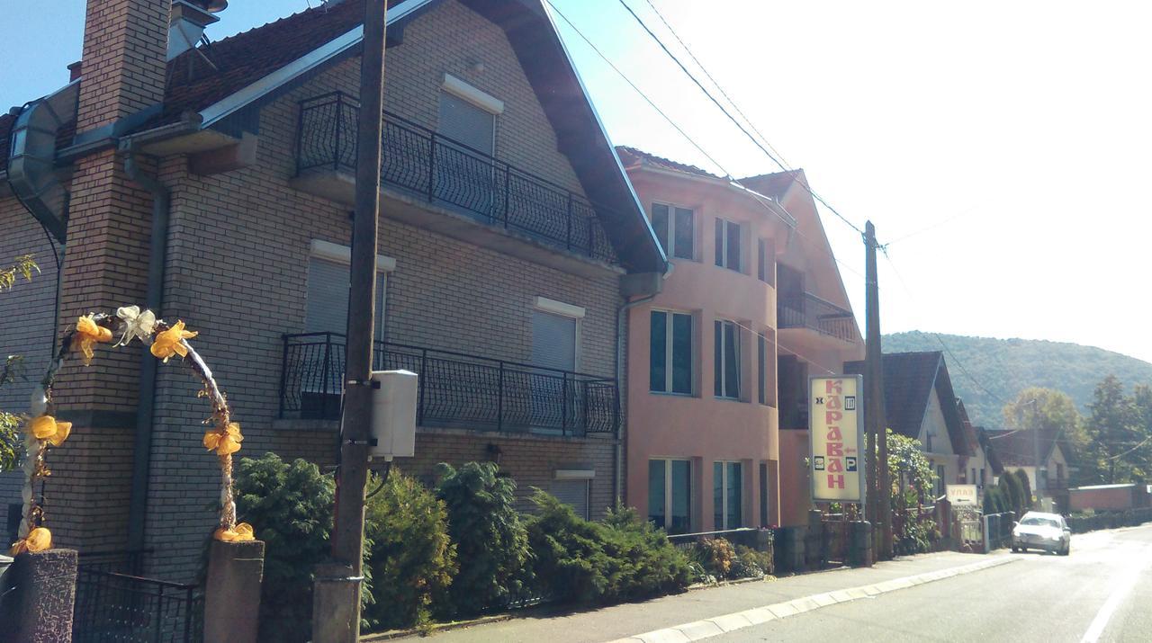 Bed & Breakfast Karavan Raška Exterior foto